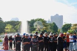 Pesepeda Surabaya salat ghoib untuk korban banjir Aceh dan Sumatera
