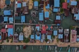 Govt to begin fishing village construction in 35 additional sites