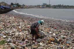 Indonesia targets 50 percent reduction in marine debris by 2029