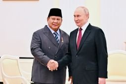 Prabowo's Indonesia trip invitation wins Putin's approval
