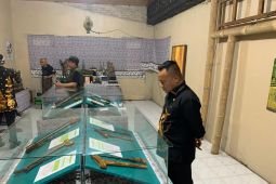 Cak Yebe apresiasi pameran Pusaka Brojo Wahni