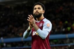Aston Villa pulangkan Douglas Luiz dengan status pinjaman