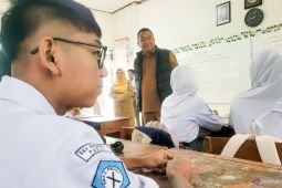 Pemkab Situbondo kampanye bersih sampah ke sekolah mitigasi bencana