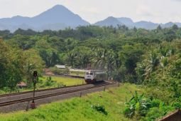 Dampak gempa Pacitan, KRL Palur-Yogya sempat terhenti di Maguwoharjo