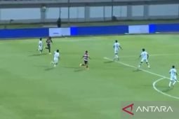 Van Gastel sebut PSIM diuntungkan oleh dua kartu merah Madura