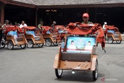 Pelatihan mengendarai becak listrik di Tulungagung