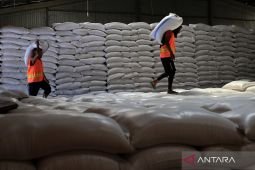 Dirut Bulog sebut stok beras di awal 2026 capai 3,25 juta ton