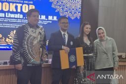 Arizal Tom Liwafa raih doktor Unair dengan teliti inovasi UMKM