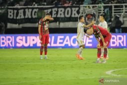 Kalah, Pelatih Persebaya beralasan pemainnya kurang tenang