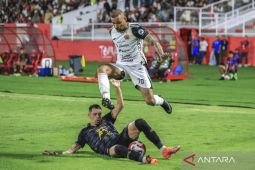 Pekan 24, Persebaya vs Persib dan Persija vs Borneo