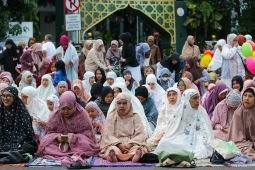 Shalat Idul Fitri warga Muhammadiyah di Surabaya