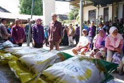 Pemkot Kediri gandeng Bulog jaga ketersediaan bahan pokok