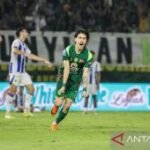 Persebaya bermain imbang 2-2 lawan Persib di GBT