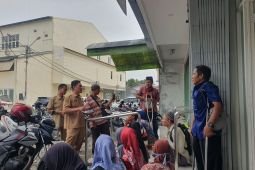 Cek status bansos, penyandang disabilitas datangi Dinsos Tulungagung cek