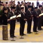 Friderica dan enam ADK OJK periode 2026-2031 ucap sumpah jabatan di MA