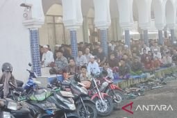 Sebagian warga Jember dan Bondowoso Lebaran lebih awal