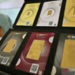Harga emas UBS dan Galeri24 di Pegadaian Rabu pagi ini kompak turun