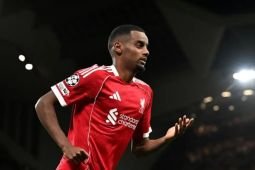 Isak ungkap kondisinya semakin baik