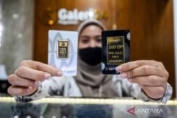 Kamis ini, harga emas di Pegadaian serempak turun