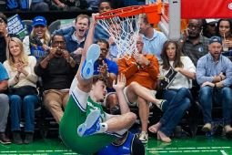 Cooper Flagg cetak 45 poin, Mavericks tumbangkan Lakers