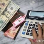 Jumat ini rupiah melemah menjadi Rp17.157 per dolar AS