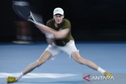 Jannik Sinner kian bayangi Alcaraz di peringkat satu ATP