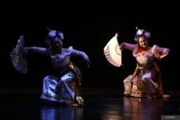 Peringatan Hari Tari Sedunia di Surabaya