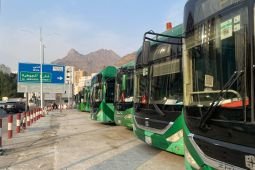 Bus Shalawat 24 Jam siap layani jamaah calon haji Indonesia di Makkah