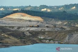 Bahlil tunda penerapan royalti tambang