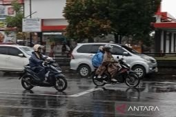 BMKG: Surabaya Sabtu ini berpeluang hujan dengan intensitas ringan