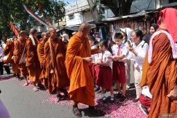 Perjalanan Bhikkhu pada Walk For Peace di Banyuwangi