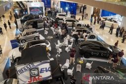 Perusahaan otomotif dukung ekosistem kendaraan listrik di Jawa Timur