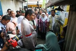 Membangun rumah, memulihkan martabat