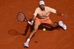 Djokovic tersingkir dari Roland Garros usai kalah dari petenis remaja