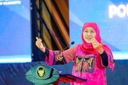 Khofifah ajak santri seimbangkan produktivitas dan spiritualitas