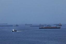 Lalu lintas kapal komersial di Selat Hormuz terus meningkat