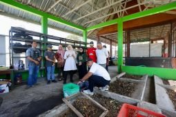 Bupati Ipuk: Kelurahan Bakungan jadi contoh kelola sampah mandiri