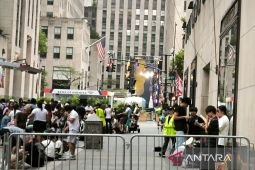 Cuaca buruk, FIFA Fan Village New York ditutup