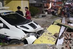 Mall Pelayanan Publik Buol Sulteng rusak akibat gempa magnitudo 5,1,