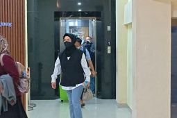 Usai Diperiksa di Polresta Surakarta, Bupati Sukoharjo Dibawa Tim KPK