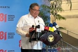 Gov't reports economic growth, investment progress