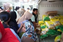 Pemkab Jember gelar pasar murah jaga stabilitas harga pangan