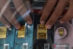 Harga emas tiga jenama di Pegadaian Selasa ini kompak turun