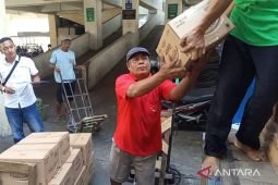 Bulog Madiun salurkan 9.000 liter Minyakita per pekan di Pasar Besar