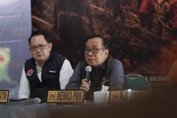 Indonesia speeds up efforts to contain Bromo wildfires