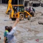 Korban tewas banjir bandang Nepal naik jadi 389 orang