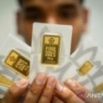 Harga Antam Rabu ini turun Rp18.000 jadi Rp2,750 juta per gram