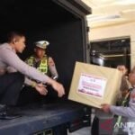 Polres Situbondo salurkan bantuan bagi warga terdampak gempa NTT