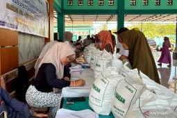 Bulog Bondowoso mulai distribusikan bantuan pangan