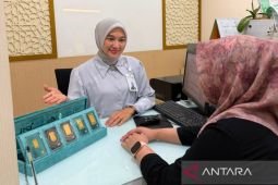 Harga emas tiga jenama di Pegadaian Rabu ini kompak menurun